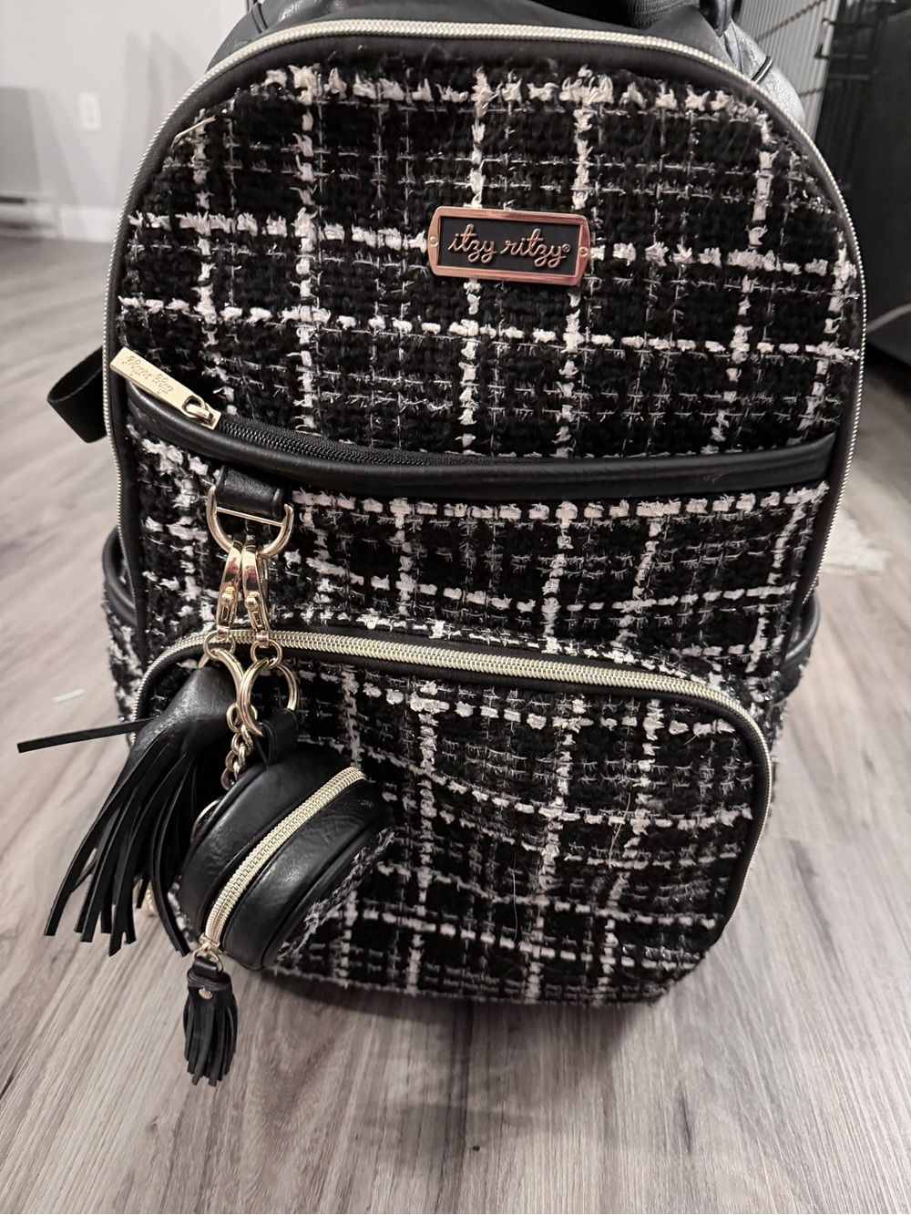 Itzy Ritzy Black and White Tweed Baby Bag Backpack like new no damage